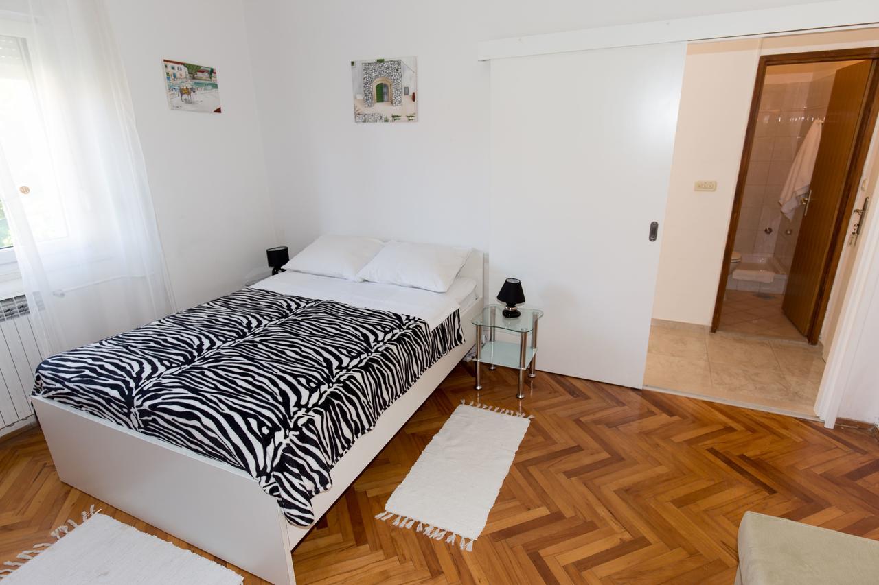 Davorka Apartment *